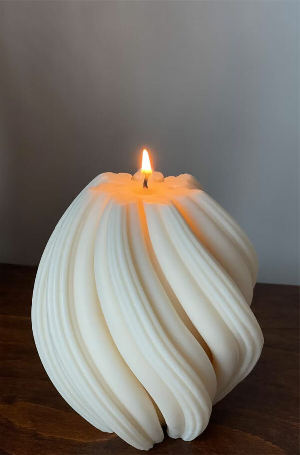 Soy Wax Candles Shaped Candles swirl candle Christmas Candles Beò House of Beò Candles Shaped Candles Cool Shaped Candles Weird Shaped Candles Fun Shaped Candles Unique Shaped Candles